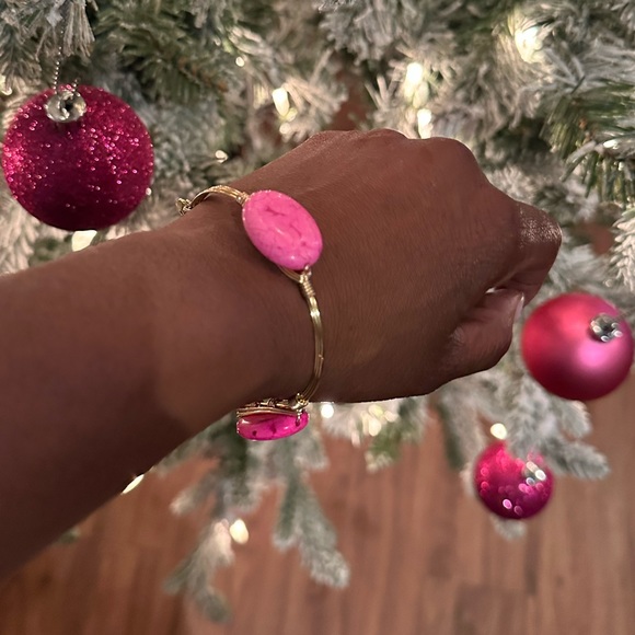 Give me all the PINK💗💗💗 - Picture 3 of 3